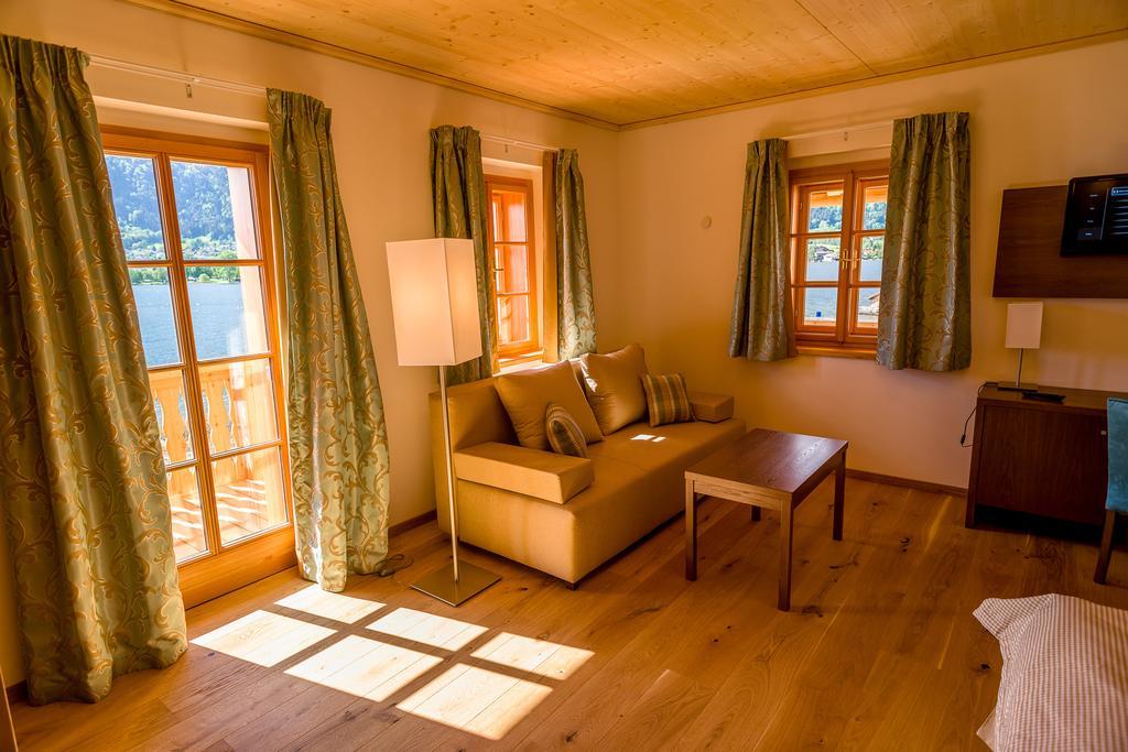 Hotel Stiftsschmiede Ossiach Esterno foto
